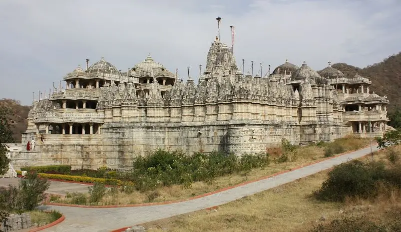stop at Ranakpur Jain Temple